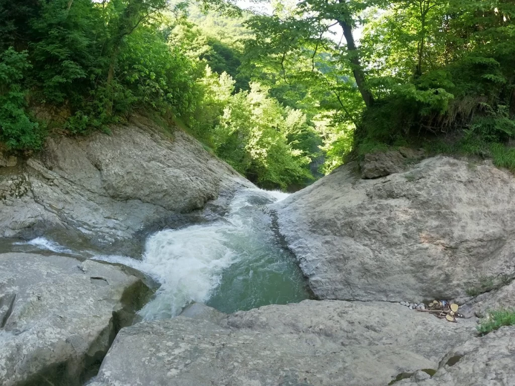 Doğançay Şelalesi