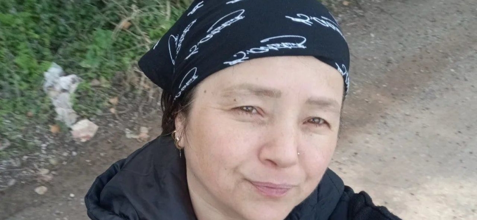 44 yaşında yolda hayatını kaybetti.