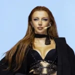 manifest-mina-yeni-askiyla-goruntulendi